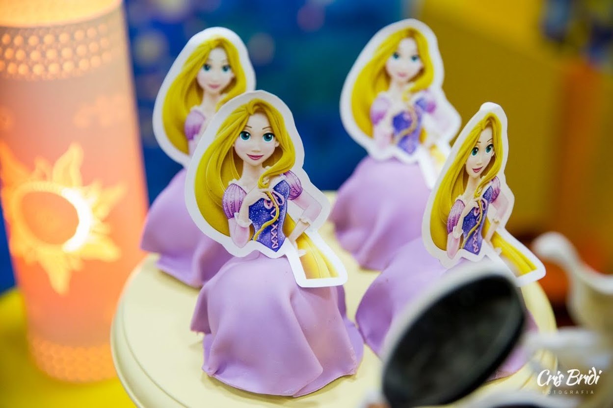 Conqualitá Cestas e Presentes - Cake Pop Princesa - Conqualitá Doces  Personalizados